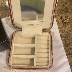 2 items for jewelry storage:Pink Velvet Jewelry Box & Lion Latch Bag Ring holder